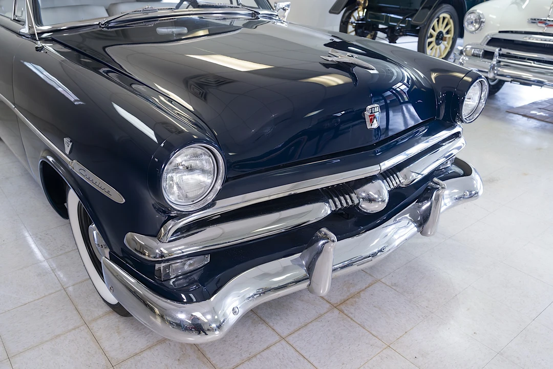 1953 Ford Crestline - Image 18 of 31