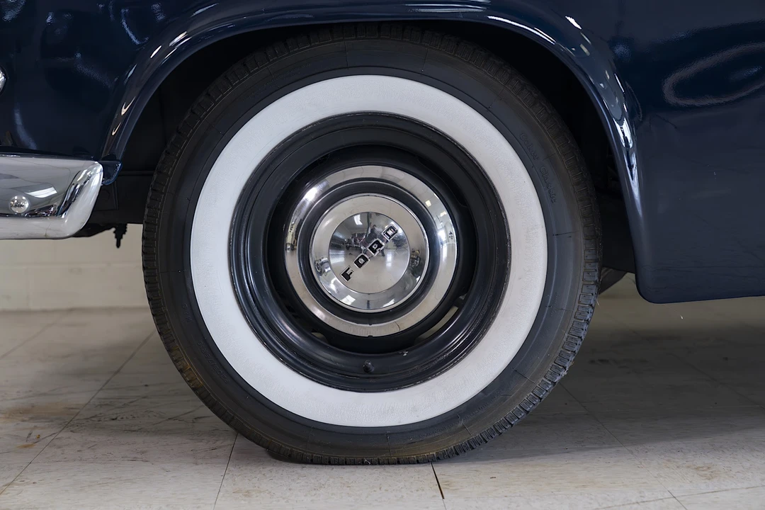 1953 Ford Crestline - Image 27 of 31