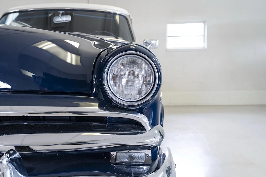1953 Ford Crestline - Image 15 of 31