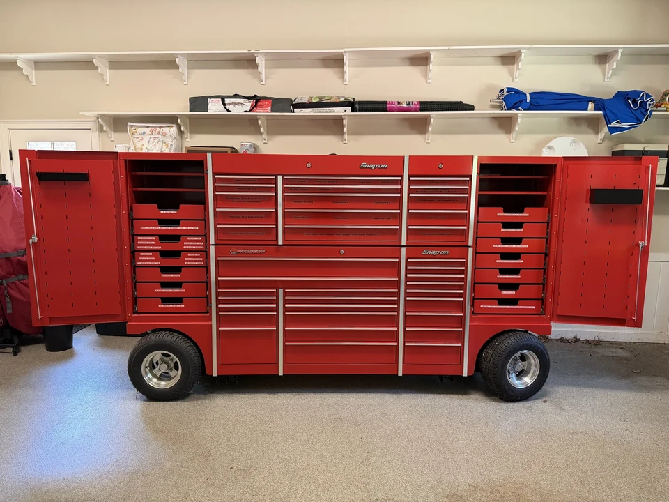 Parts & Memorabilia Tools - Image 2 of 21