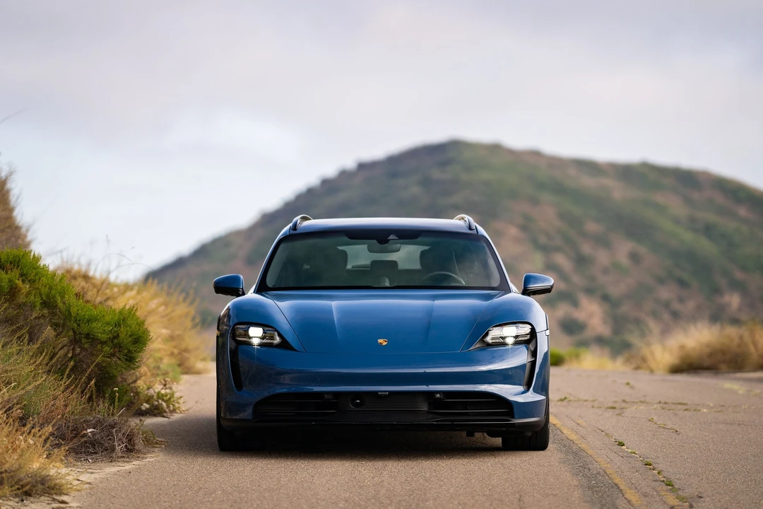 2021 Porsche Taycan 4S - Image 2 of 16
