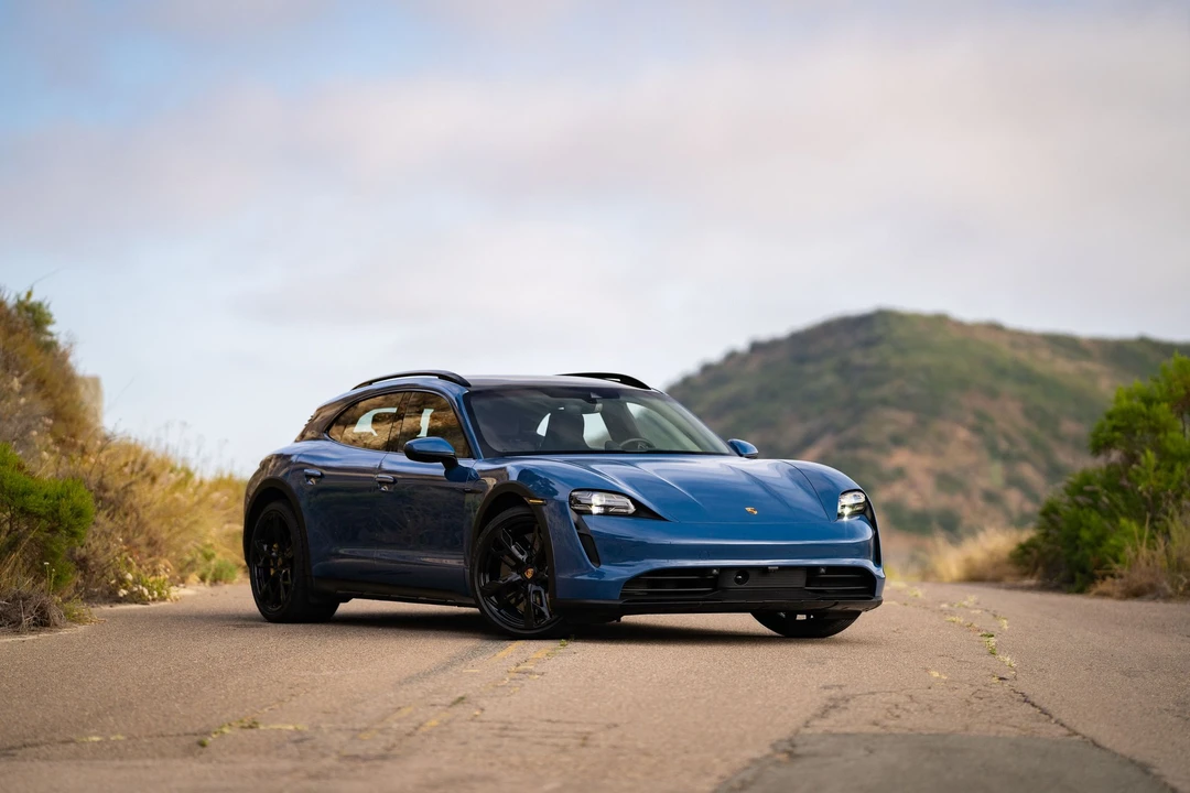 2021 Porsche Taycan 4S - Image 3 of 16