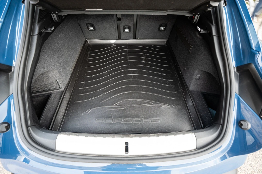 2021 Porsche Taycan 4S - Image 15 of 16