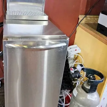 Lotus Soda Dispenser with Nugget Ice Maker
