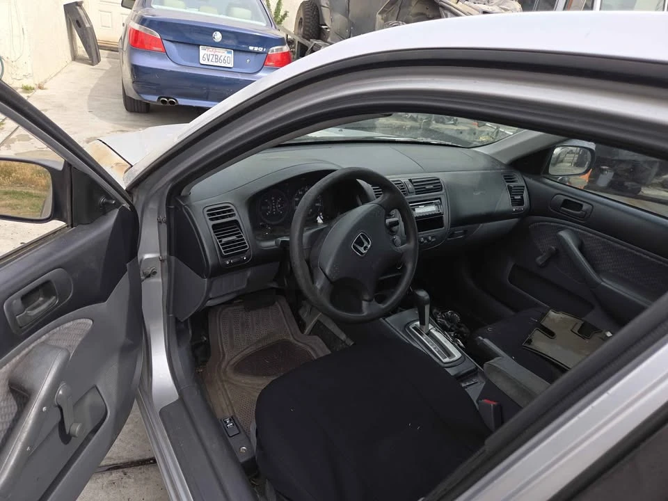 2003 Honda Civic 7th Gen - Image 2 of 5