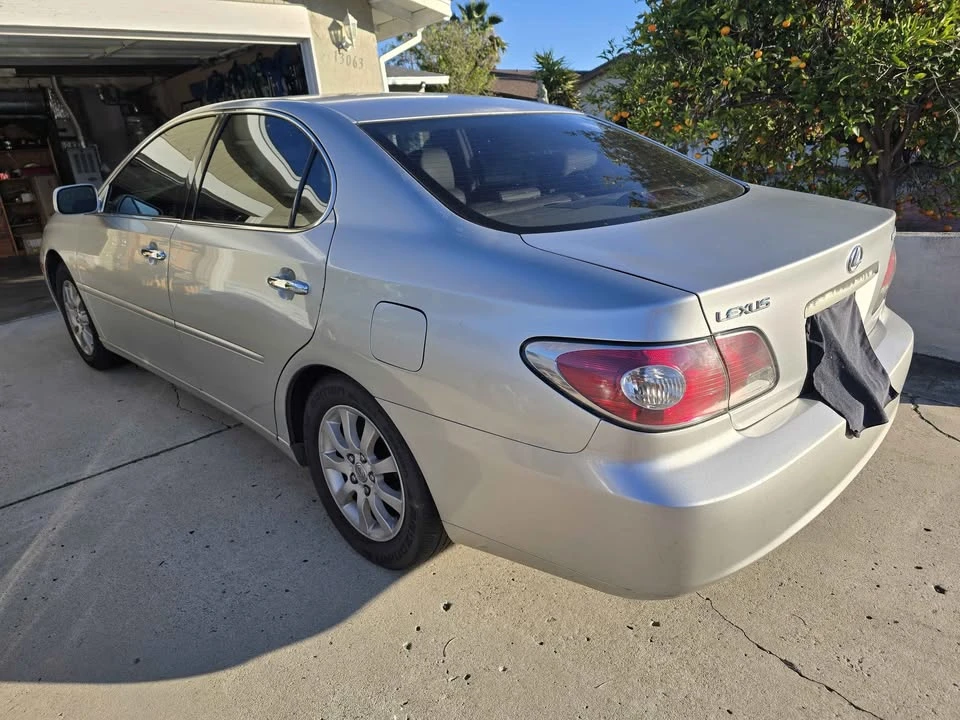 2004 Lexus ES 3rd Gen - Image 4 of 11
