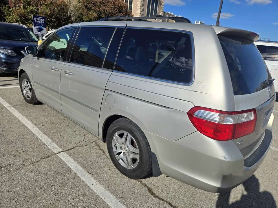 2005 Honda Odyssey - Image 3 of 6