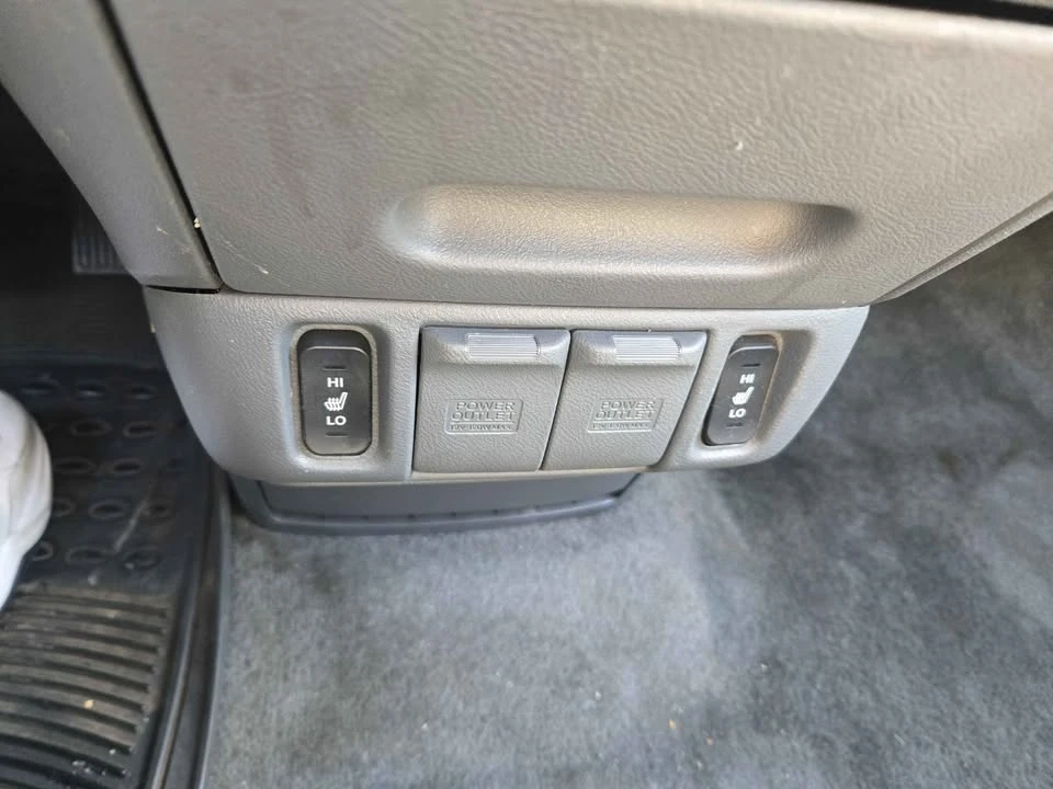 2005 Honda Odyssey - Image 6 of 6