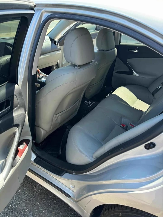 2007 Lexus IS 2nd Gen - Image 12 of 20