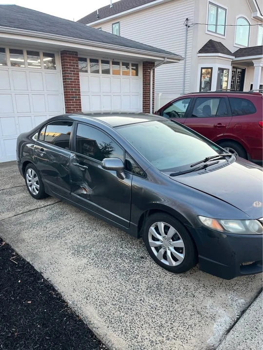 2008 Honda Civic 8th Gen - Image 3 of 5