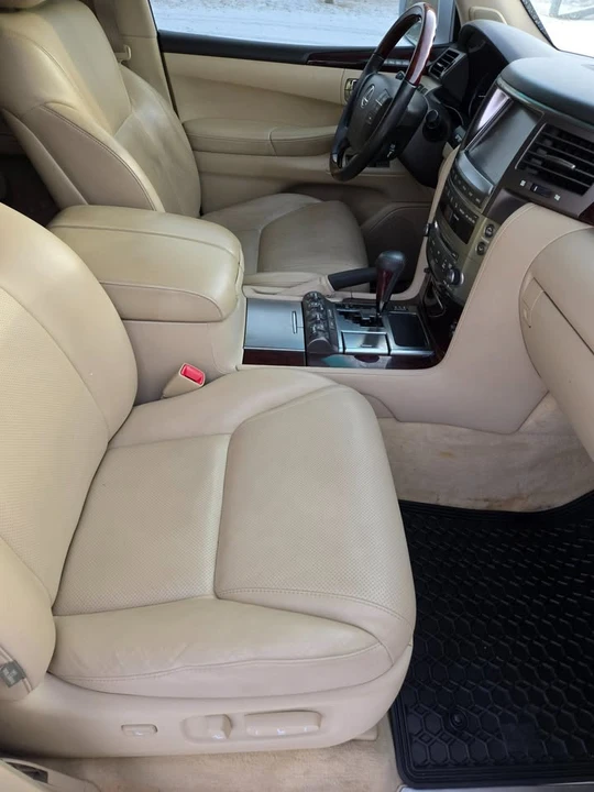 2008 Lexus LX 3rd Gen - Image 7 of 10