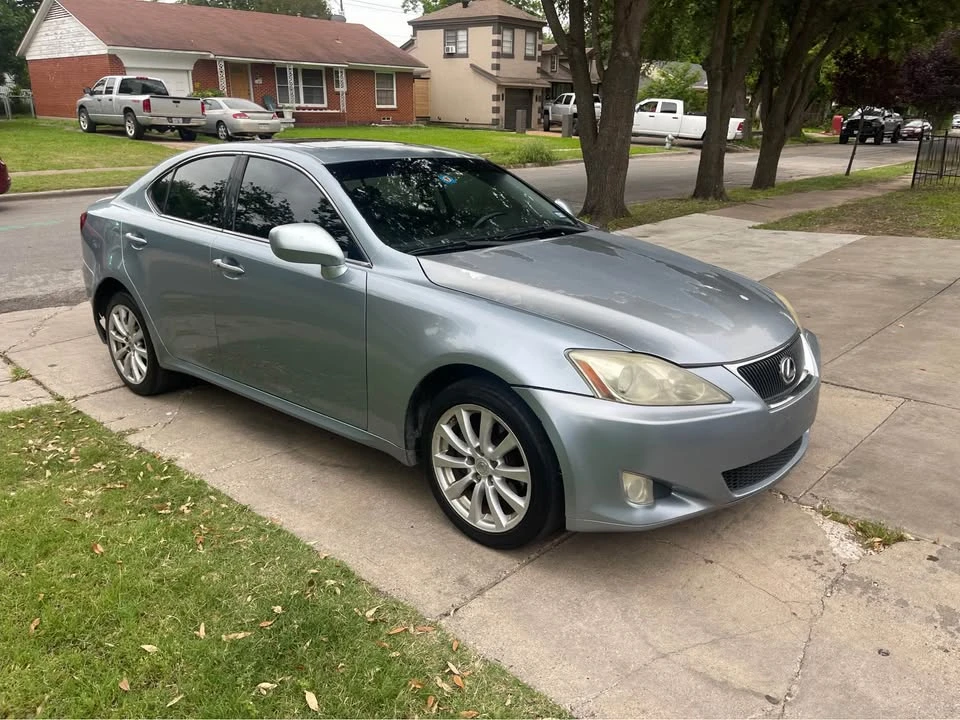 2008 Lexus IS 2nd Gen - Image 4 of 8