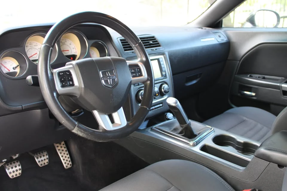 2014 Dodge Challenger 3rd Gen - Image 10 of 19