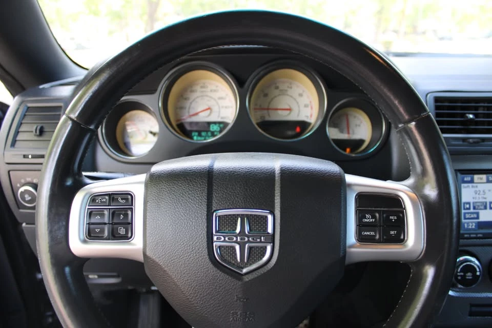 2014 Dodge Challenger 3rd Gen - Image 11 of 19