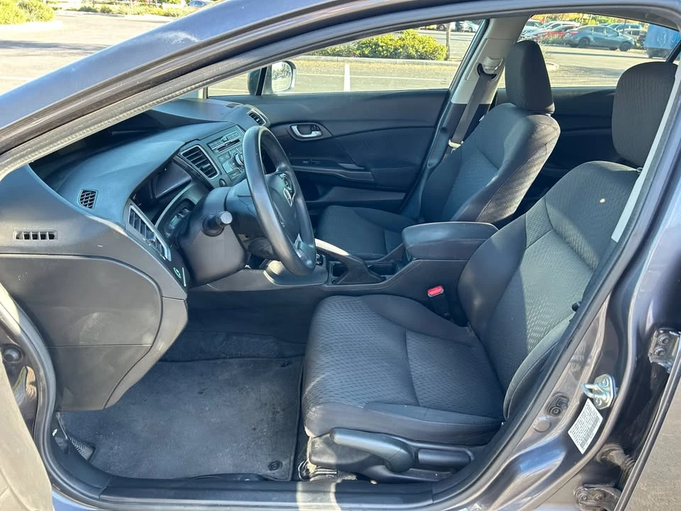 2015 Honda Civic 9th Gen - Image 9 of 15