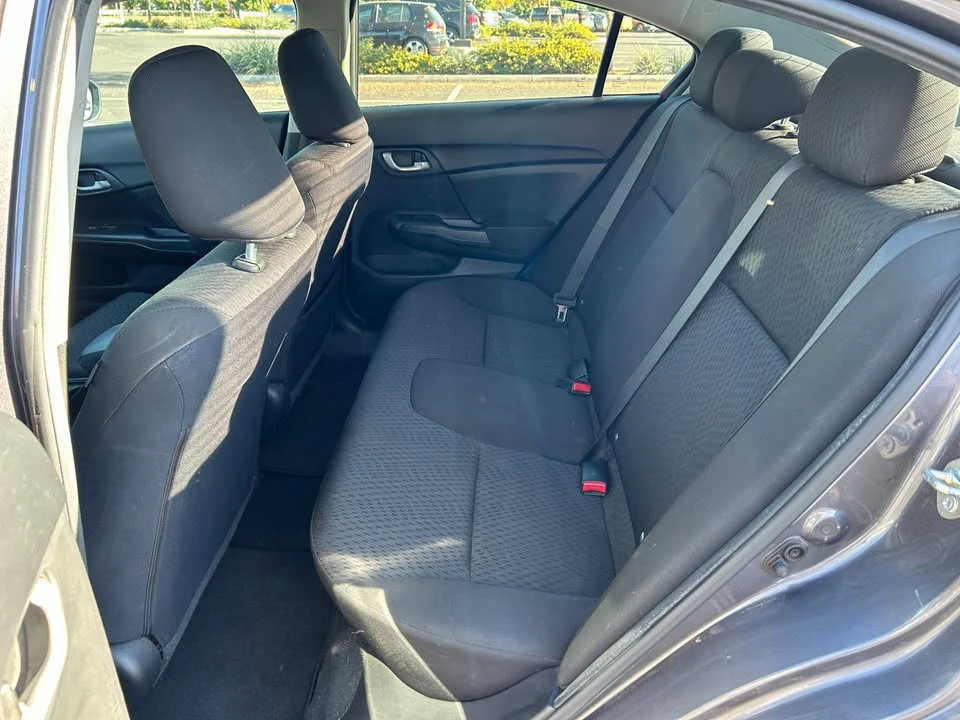 2015 Honda Civic 9th Gen - Image 10 of 15
