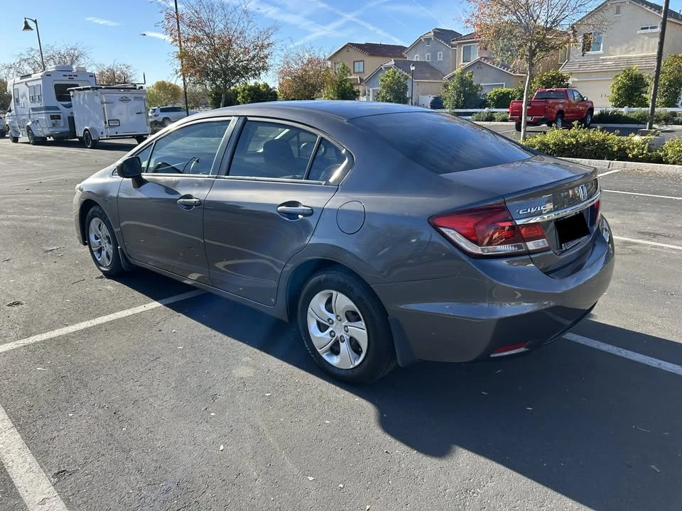 2015 Honda Civic 9th Gen - Image 4 of 15