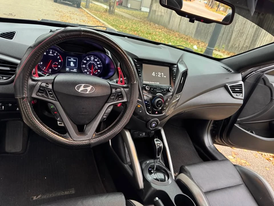 2016 Hyundai Veloster - Image 8 of 9