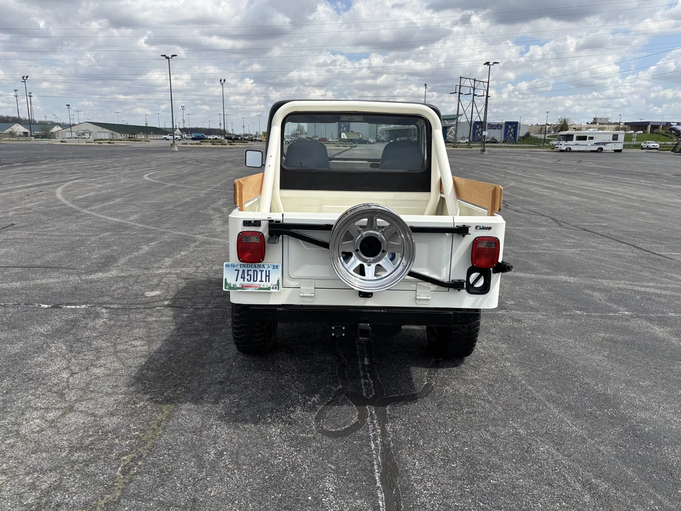 1982 Jeep CJ8 Scrambler - Image 5 of 10