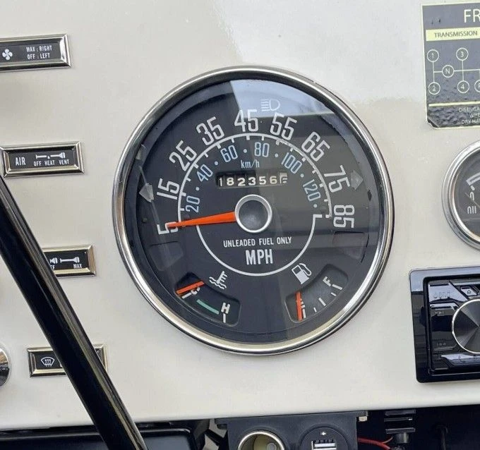 1982 Jeep CJ8 Scrambler - Image 10 of 10