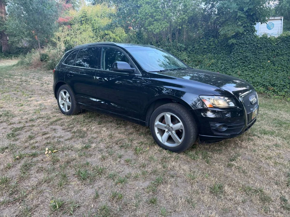 2012 Audi 8R Q5 - Image 2 of 10