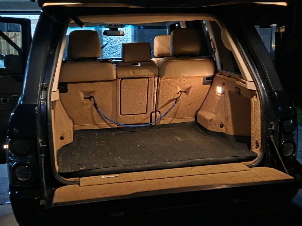 2011 Land Rover Range Rover L322 - Image 4 of 6