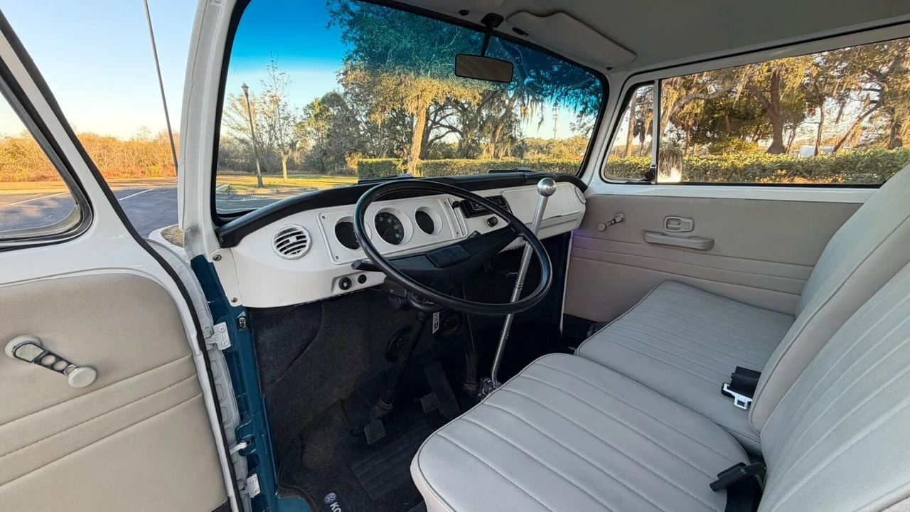 1993 Volkswagen Type 2 - Image 6 of 11