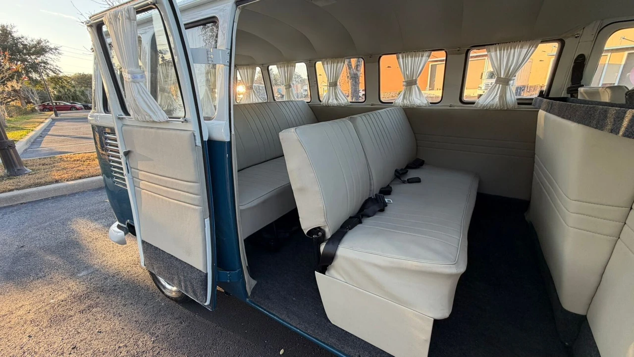 1993 Volkswagen Type 2 - Image 7 of 11