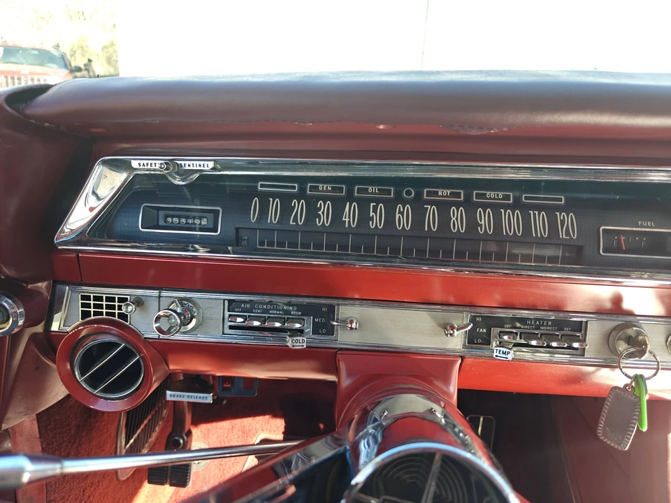 1962 Oldsmobile Starfire - Image 9 of 11
