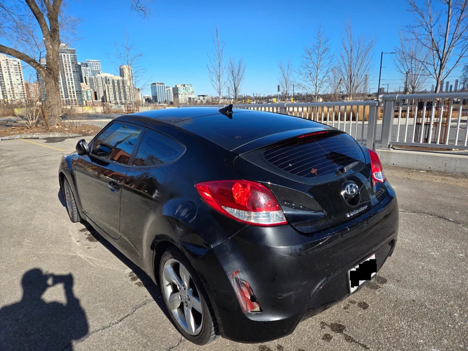 2012 Hyundai Veloster - Image 8 of 13