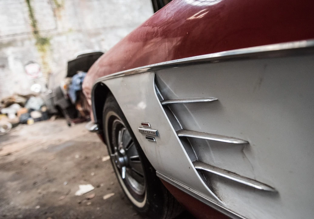 1961 Chevrolet Corvette C1 - Image 2 of 15