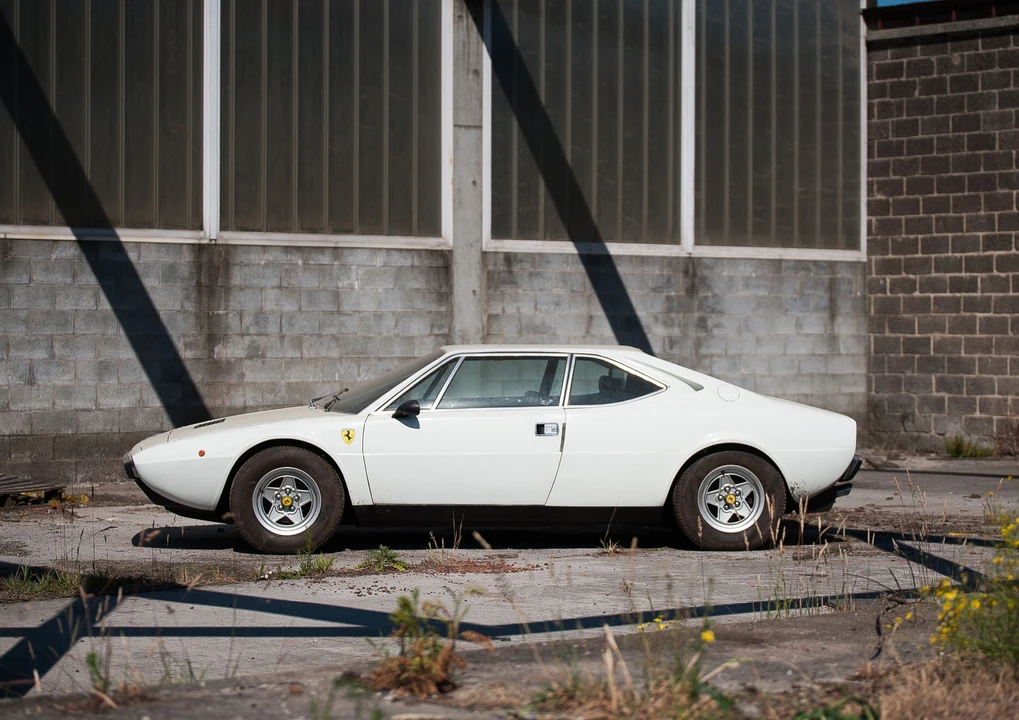 1975 Ferrari 308 GT4 - Image 12 of 21