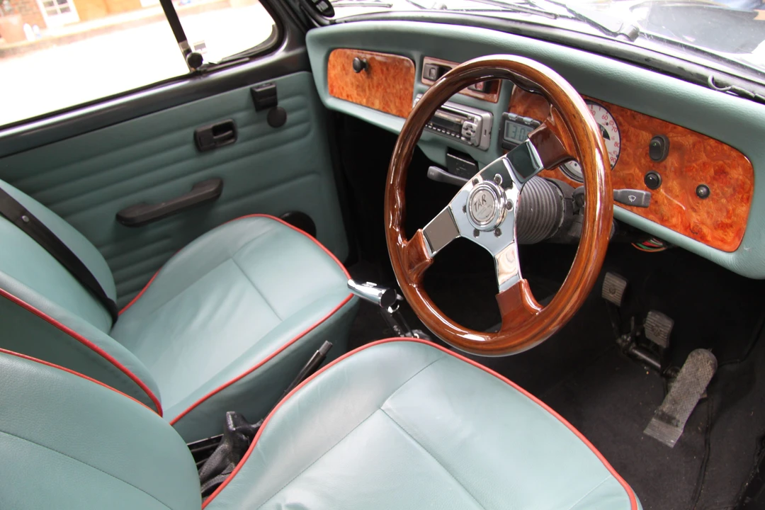 2003 Volkswagen New Beetle - Image 3 of 3