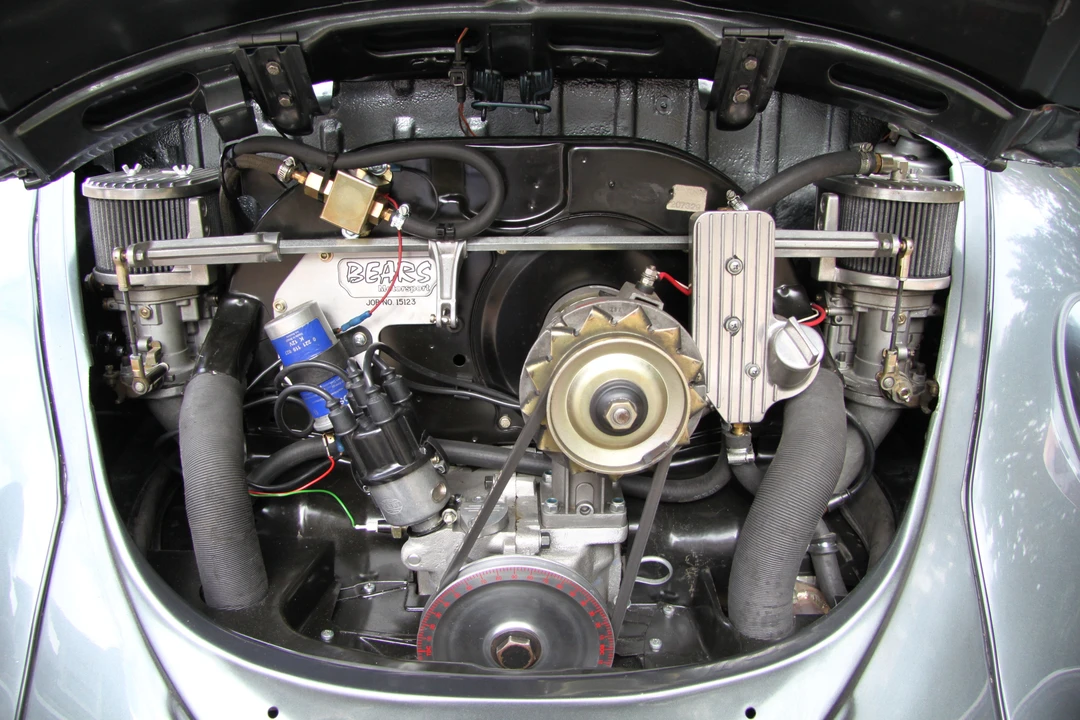 2003 Volkswagen New Beetle - Image 2 of 3