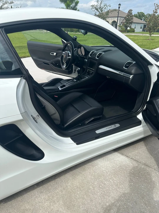 2015 Porsche 981 Cayman - Image 23 of 31