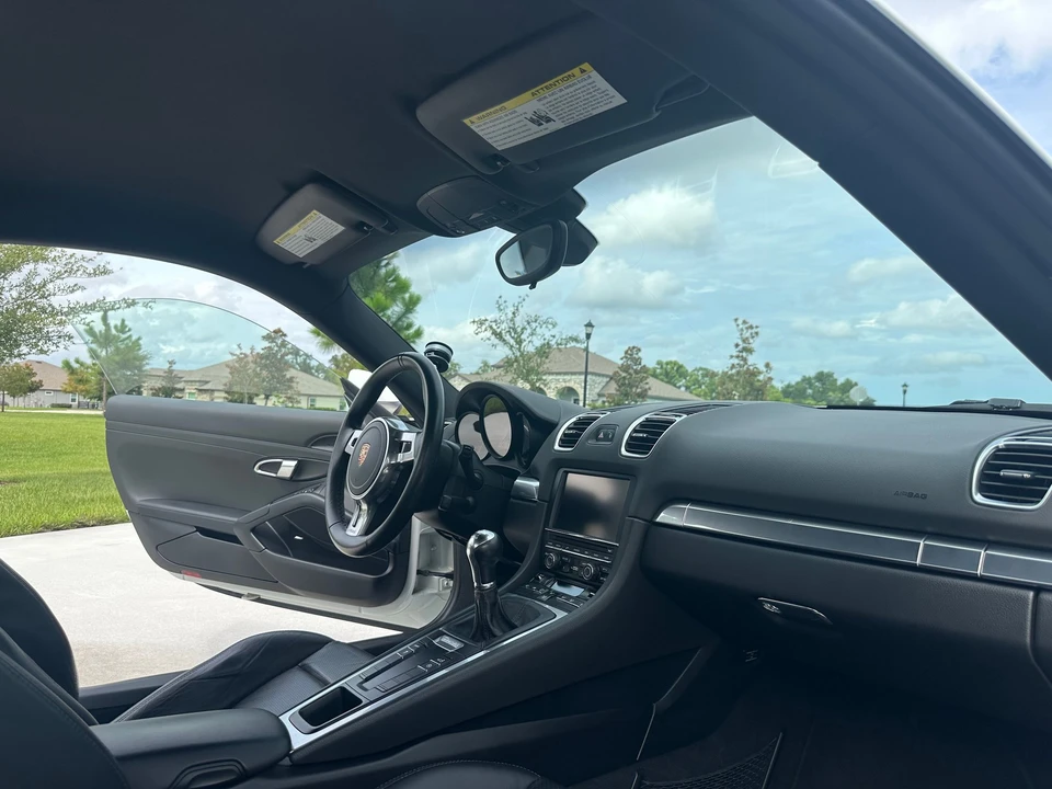2015 Porsche 981 Cayman - Image 24 of 31