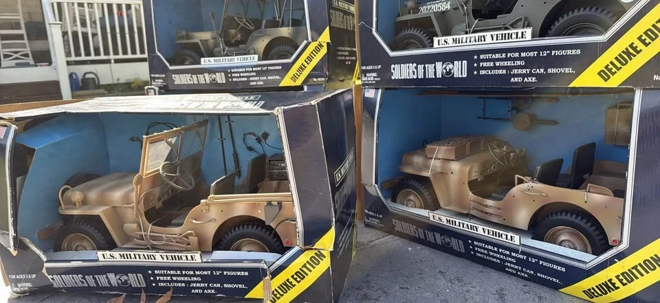 Parts & Memorabilia Scale Models - Image 5 of 8
