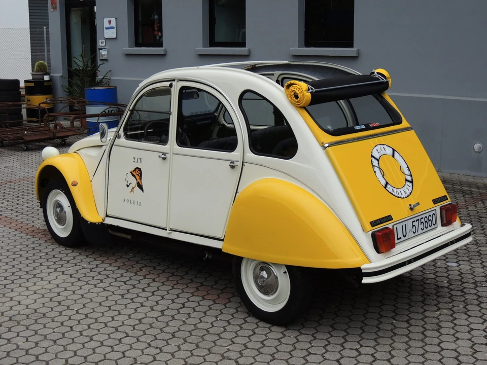 1986 Citroen 2CV - Image 15 of 31