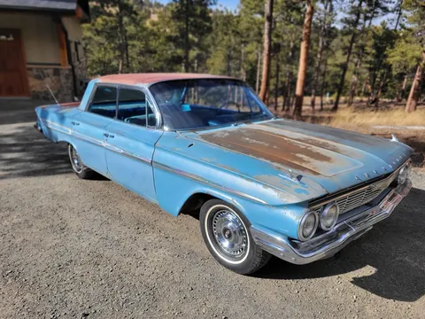 1961 Chevrolet Impala 4-Door