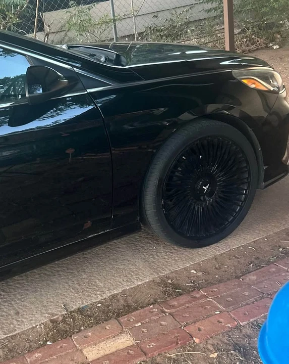 2019 Hyundai Sonata - Image 2 of 5