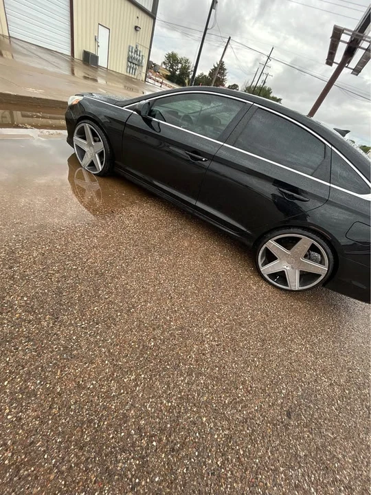 2019 Hyundai Sonata - Image 4 of 5