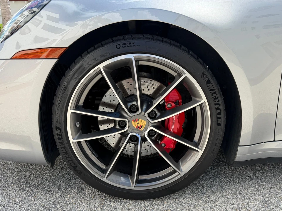 2020 Porsche 992 Carrera S - Image 10 of 25