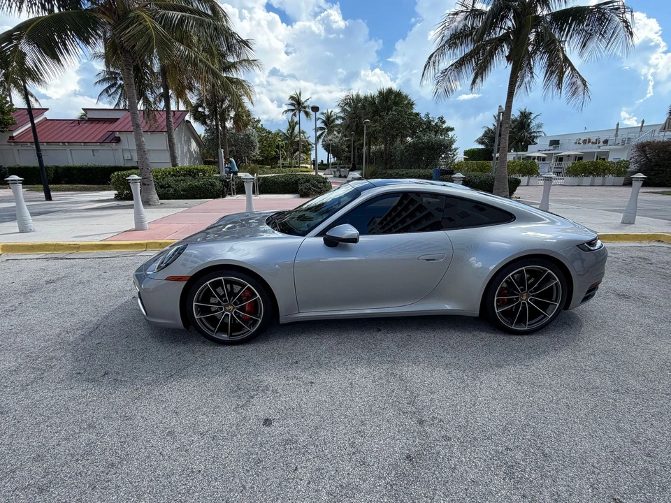 2020 Porsche 992 Carrera S - Image 13 of 25