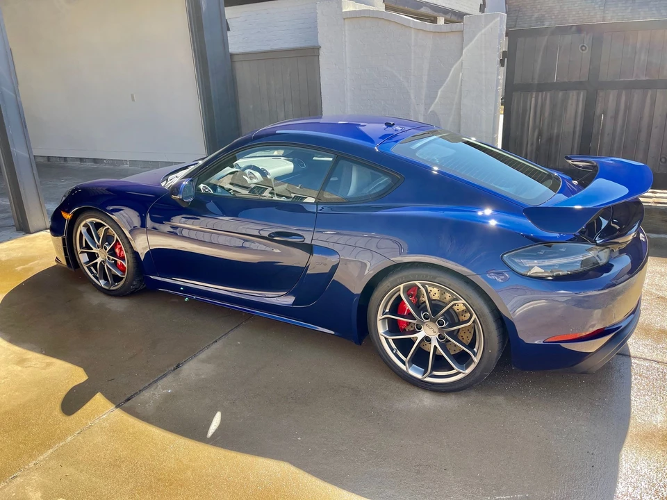 2020 Porsche 718 Cayman GT4 - Image 6 of 17