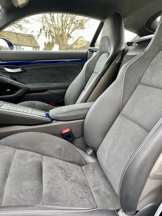 2020 Porsche 718 Cayman GT4 - Image 16 of 17