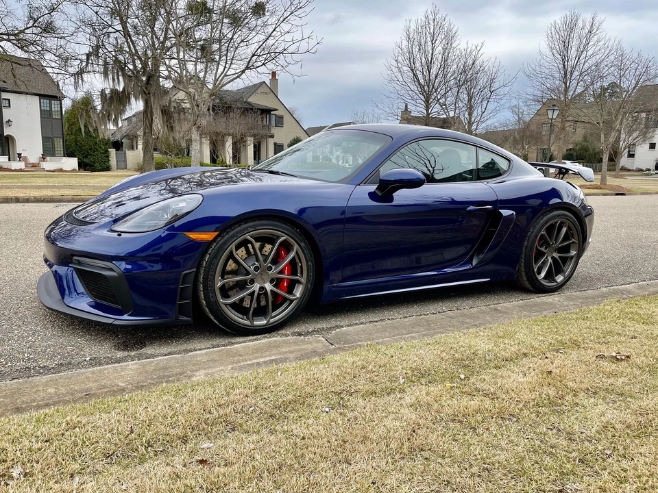 2020 Porsche 718 Cayman GT4 - Image 10 of 17