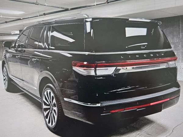 2023 Lincoln Navigator 4th Gen - Image 7 of 12