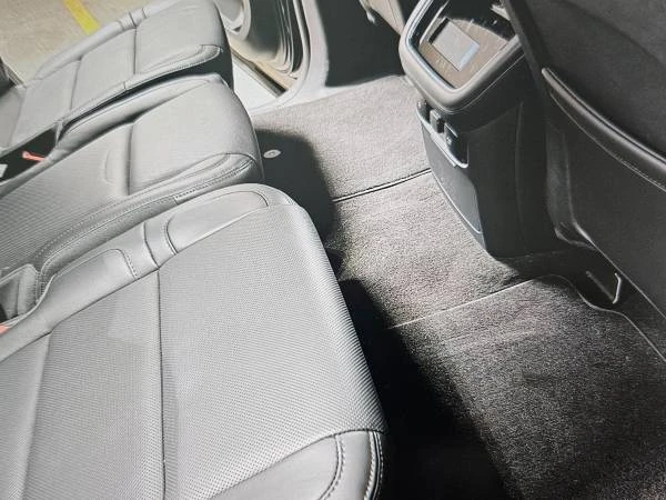2023 Lincoln Navigator 4th Gen - Image 8 of 12