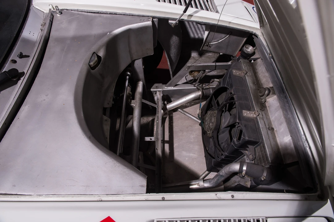 1983 Ferrari 308 GTB - Image 17 of 31