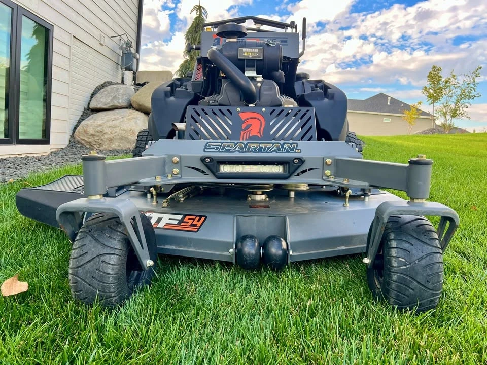 2022 Spartan - Image 2 of 10
